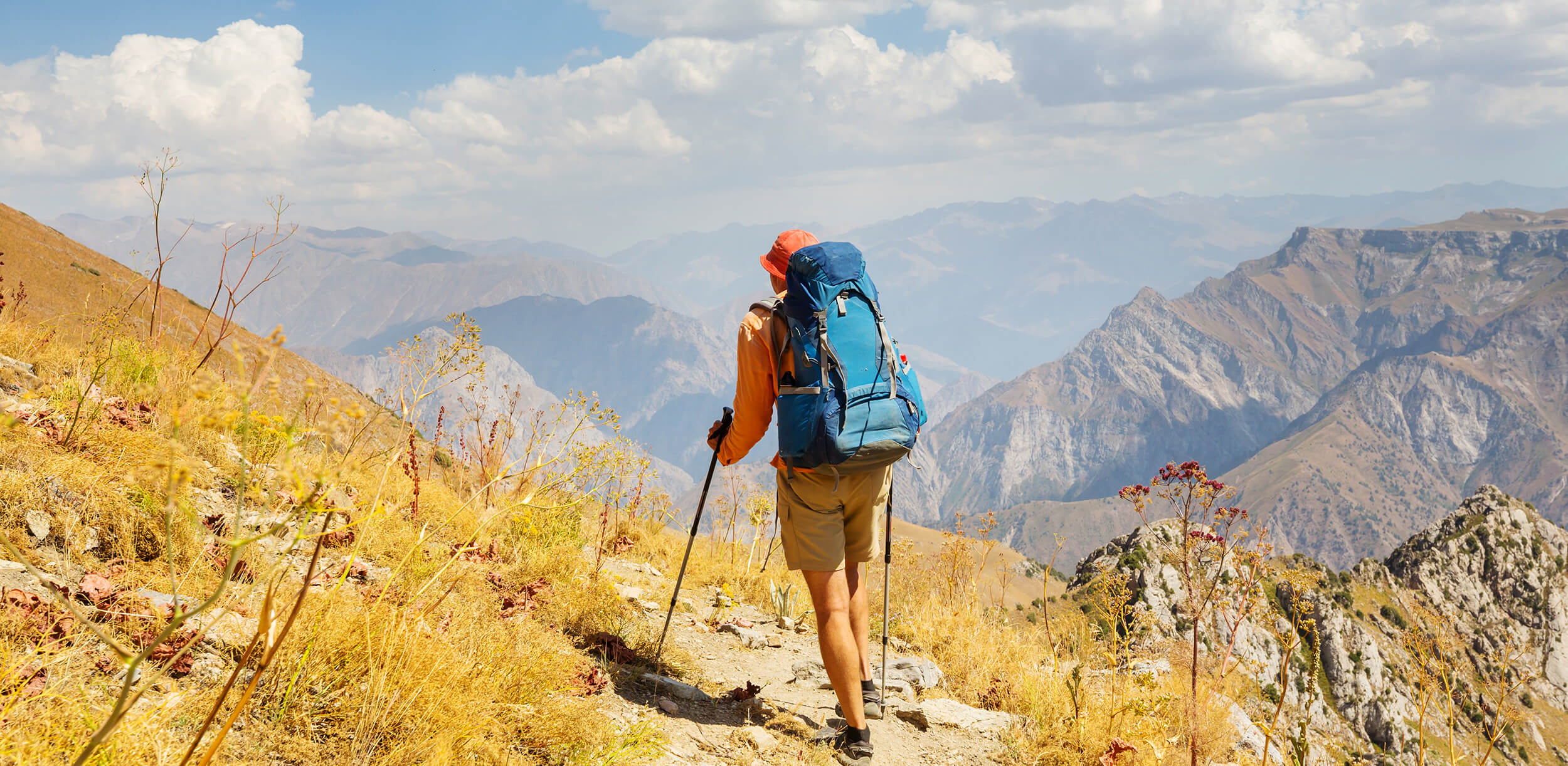 trekking-to-aksarsay-waterfall
